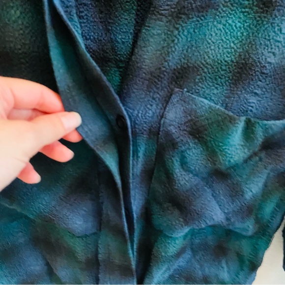 Cloth & Stone Sapphire Plaid Tie Front Button Down Shirt - Picture 5 of 8